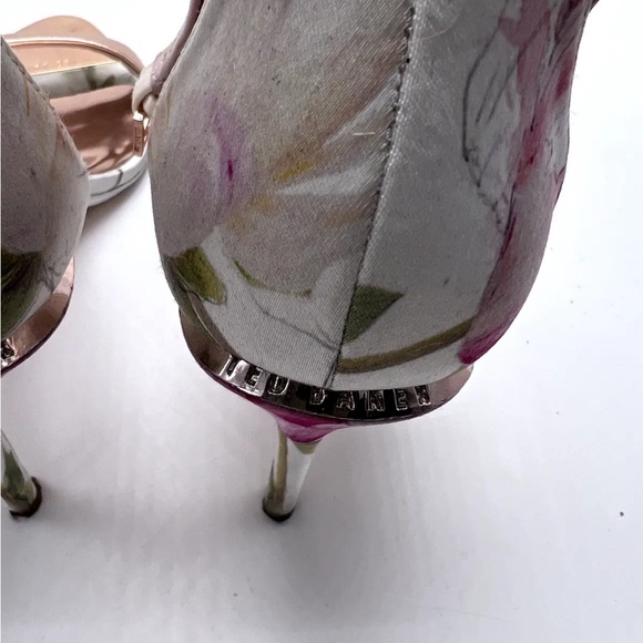 Ted Baker Charv  Sketchbook Sandals - Picture 3 of 10